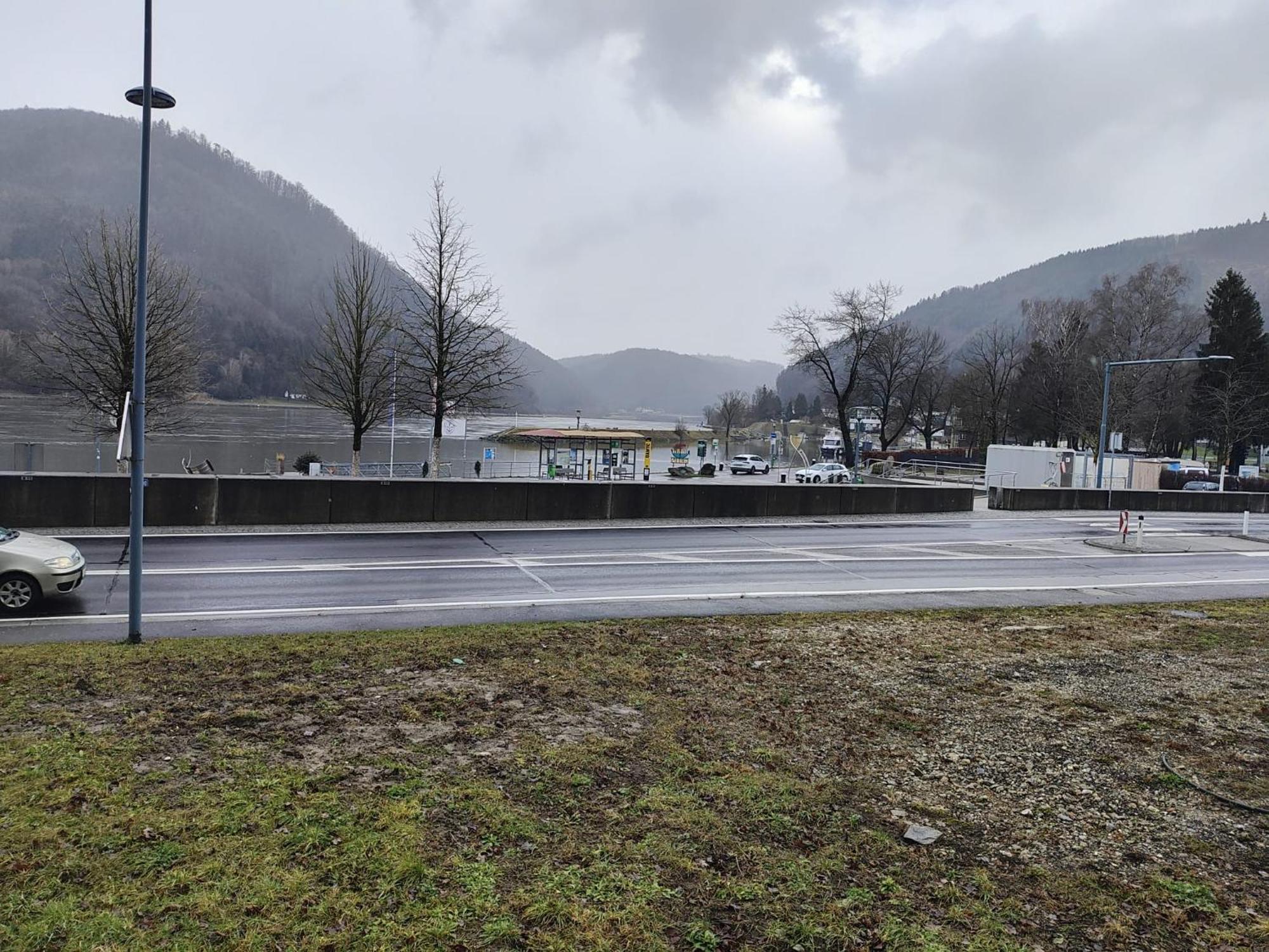 Pension Donaublick Grein 2 In Stifterstrasse19.公寓 外观 照片